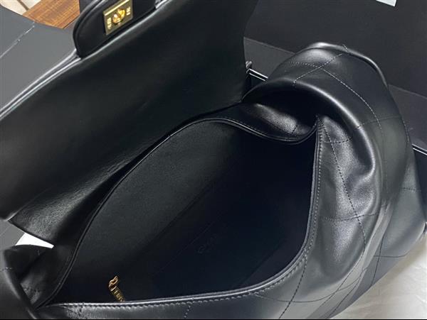 2026131204556323 900